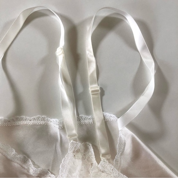 Vintage Ashley Taylor White Slip Dress Women’s 34 B with Lace Trim, Size Small - Picture 11 of 12